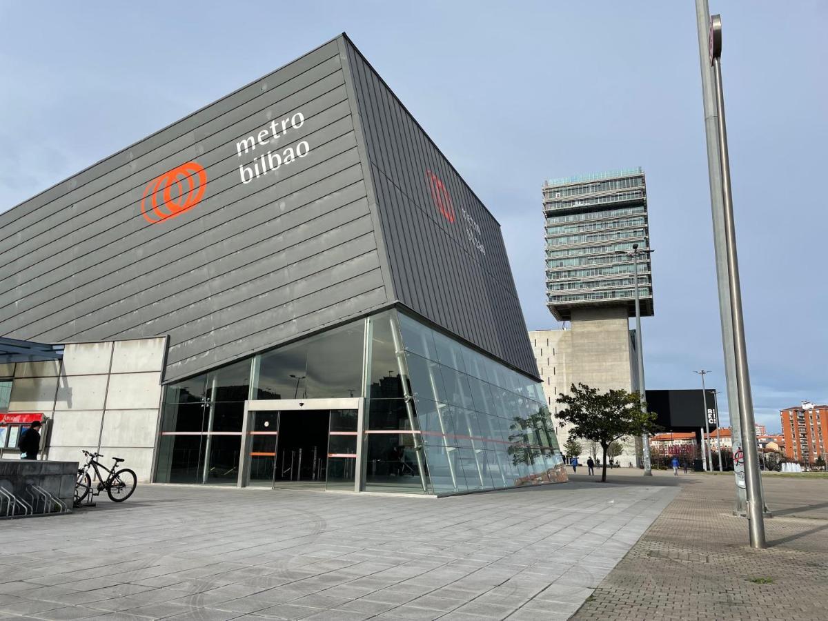 Gran Bilbao XI With Parking By Aston Rentals Barakaldo Buitenkant foto